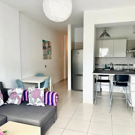 Pambnb - Chic Seaview With Gym & Kids Park Apartament