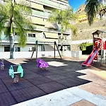 Pambnb - Chic Seaview With Gym & Kids Park Daire