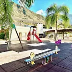 Pambnb - Chic Seaview With Gym & Kids Park Apartamento